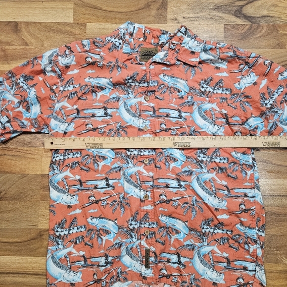 Flyshacker Fishing Shirt M Coral Fish Print Short Sleeve Button Front - Picture 7 of 10